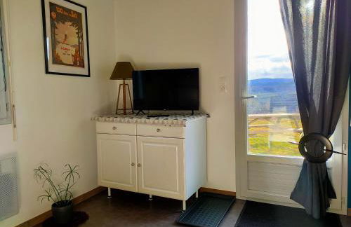 Studio cosy avec vue panoramique sur le Cantal - Photo 8