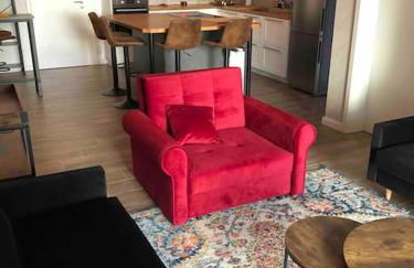 Stylisches Maybach Appartement mit Terrasse für 5 Personen, 5 Betten, große Kochinsel, Homeoffice mit 250Mbit WLAN - Foto 1