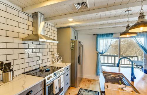 1 Mi to Heads Beach! Nautical Family Retreat - Foto 8