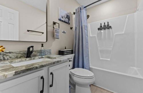 Wrens Cozy Nest Renovated Home and King Suite - Foto 16