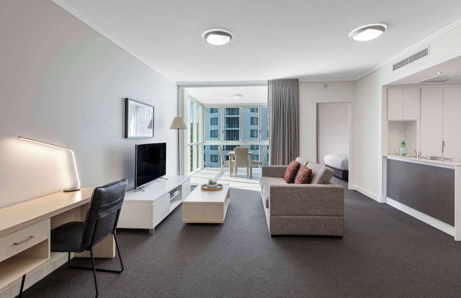 Oaks Brisbane Festival Suites - Photo 42