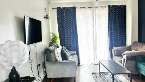 Spacious 4BR House Canterbury with en-suite and Free Parking - Long Stays - Foto 2