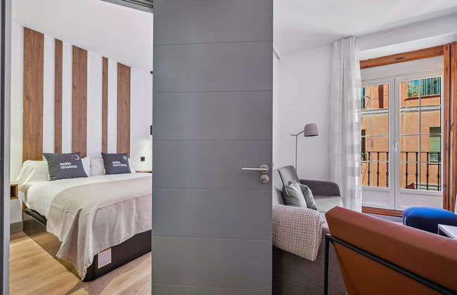 Limehome Madrid Calle de Santa Ana - Photo 7