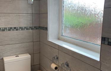 Angies 2 bed home in Eccleston near Liverpool sleeps 5 - Foto 17