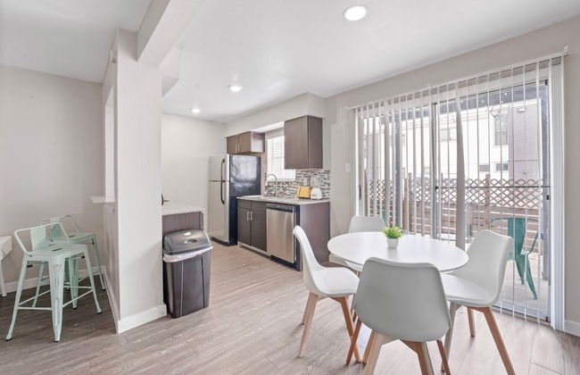 Spacious and Cozy King Bed 2BR Suite 5 Min to DT - Foto 11