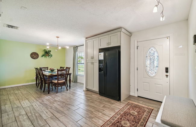 TRANQUILITY. Gated Estate Home. Privacy. - Foto 2