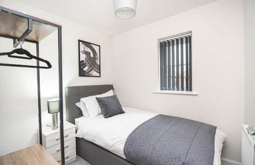 Solid Mirror Modern Riverside Home, Doncaster - Foto 3