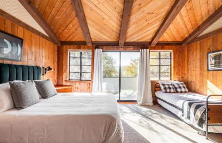 Cathedral by AvantStay Charming Secluded Estate w Sauna Pool Table Views of the Rolling Hills - Foto 40