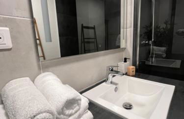 Cœur de Concarneau, appartement entier, proche centre, corniche et plage avec parking - Photo 14