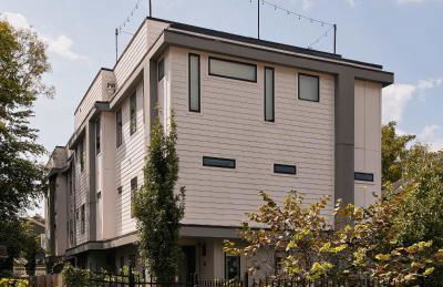 Stylish 3 Bed Retreat, Rooftop, Parking, Sleeps 10, Ensuite Baths, Bunk Room, Gourmet Kitchen, Cozy Living Space, Rooftop Views & Fire Table, Near Downtown, Distilleries & Marathon Village, 24 Hr Hospitality - Foto 8