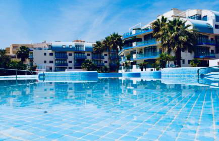 Atico lujo primera linea, terraza, piscina, parking - Foto 3