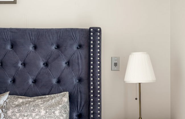 Modern Apartments in North York - Photo 50