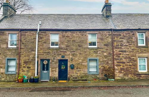 The Montrose - Photo 1