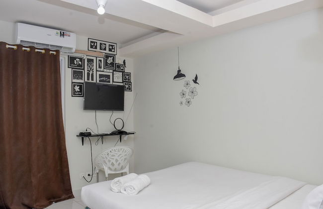 Cozy and Comfy Studio at Amethyst Apartment - Photo 13