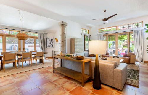 LUX - Historic Tennis Club Enclave - King Beds - Foto 6