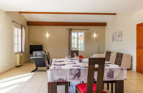 Belle villa provençale piscine terrain - Photo 17