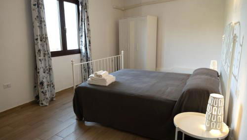 GuestHost - Comfy Two-Levels Apartment with Terrace! - Foto 4