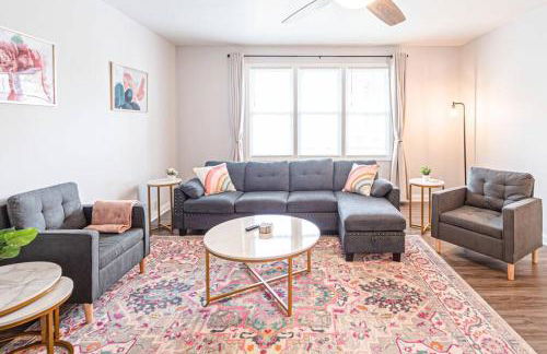 Glamorous Renovated Modern Home - Foto 1