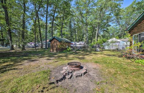 Charming Houghton Lake Cottage with Backyard! - Photo 21