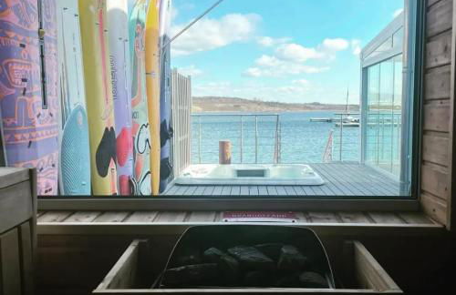 Seehaus Pippa mit Sauna and Whirlpool direkt am See - Foto 3