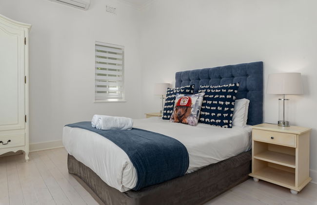 Clifton Steps 6 - Photo 3