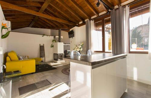 Apartamento con terraza y cochera Albaycin - Foto 4