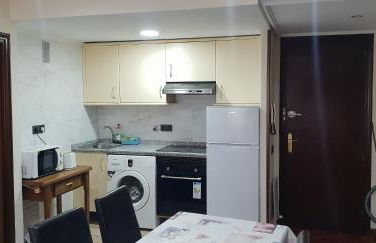 Apartamentos Salamanca Puerta Zamora, Centro, Wifi con salón y 2 dormitorios, Parking - Photo 32