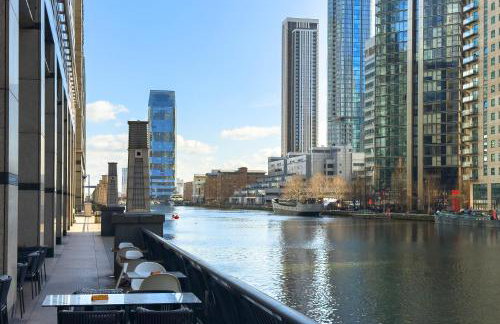 Stunning Thames View 2-Bedroom Apartment 2 Baths & 2 Balconies Sleeps 6 - Foto 9
