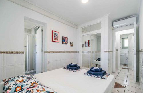 Charming Townhouse in El Faro, Spain, Studding Sea View & Community Pool - Foto 19