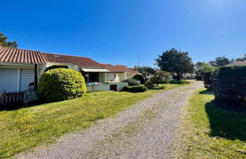 Maison Confortable à 300m de la Plage des Dunes avec Jardin et Parking Privé - FR-1-231-188 - Photo 27