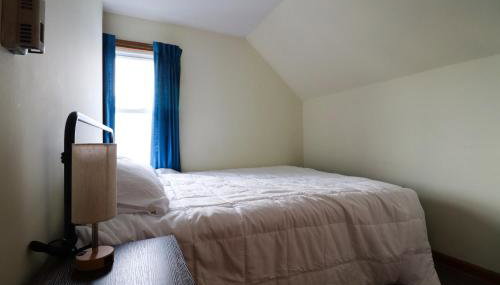 Spacious 6-bedroom house in charming Niagara Falls with AC - Foto 3