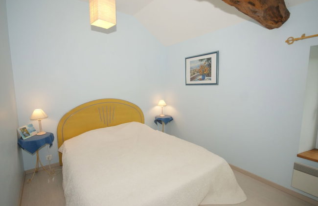 Spacious Holiday Home in Besse With Swimming Pool - Foto 4