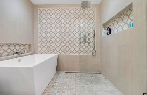 Designer Stylish Villa by Sawgrass with Hot Tub and Arcade Games - Foto 32