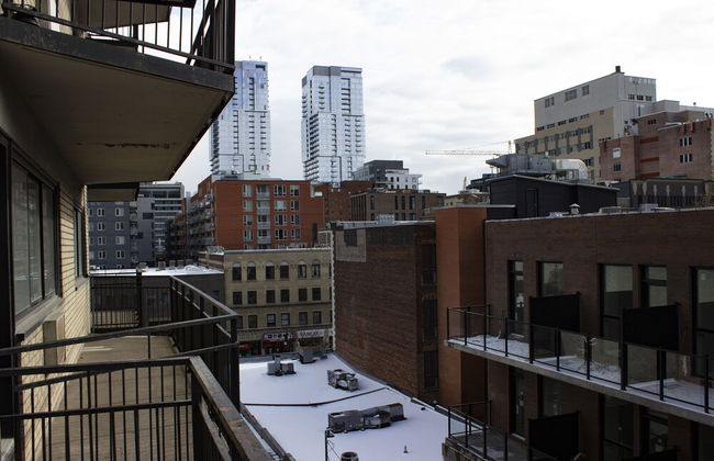 Golden Castle In Montreal - Foto 44