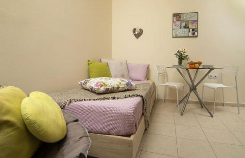 Home Suites - Photo 19