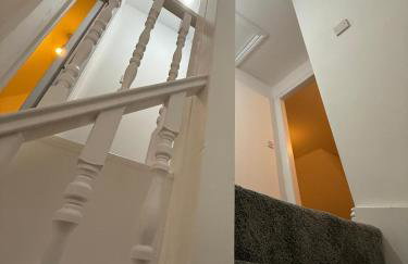 Home away Tamworth Staffordshire 4 Bedroom 3 Bathroom - Semi Detached House - Foto 17