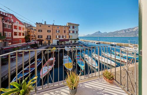 Al Porticciolo Apartment by Gardenjoy - Foto 1