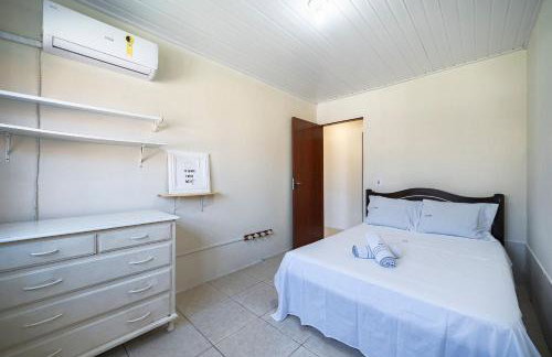 Casa Costeira 3Q perto da praia by Achei - Foto 8