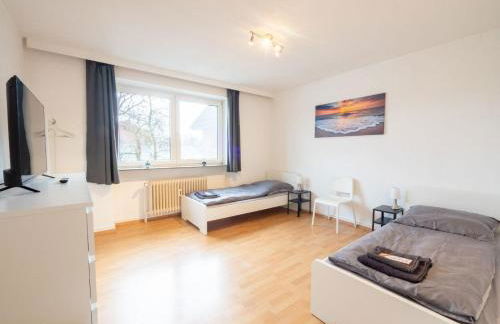 Monteurwohnung-fuer-6-Personen-2OG-6-Betten-in-Ahrensburg-Naehe-Hamburg-AGGE3701 - Foto 16