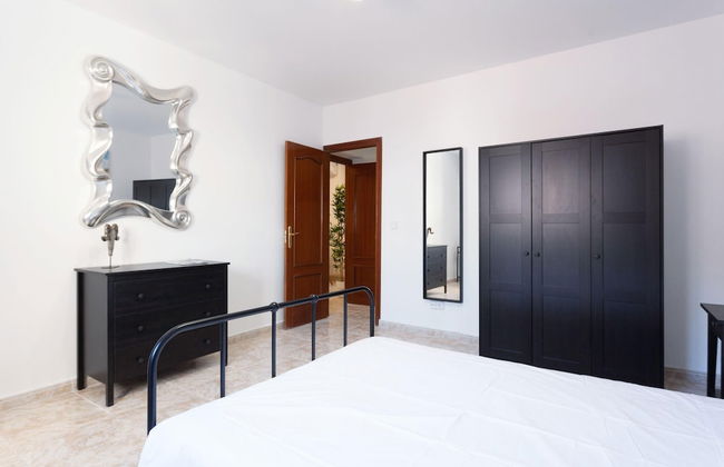 Design Apt. Historic District - Sol - Photo 3