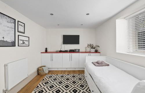 NEW 2024 Modern Luxury Holiday Home on the Beach in Devon - Free Parking, Pets Welcome, Sleeps 10 - Foto 39