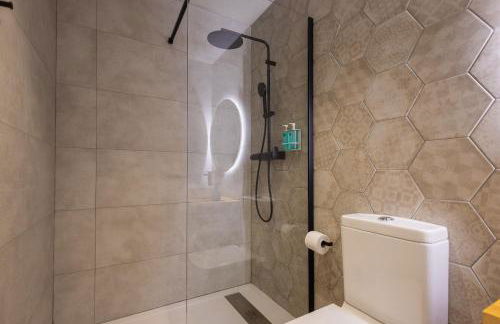 FLORIT FLATS - Trafalgar Arts & Port Suites - Photo 11