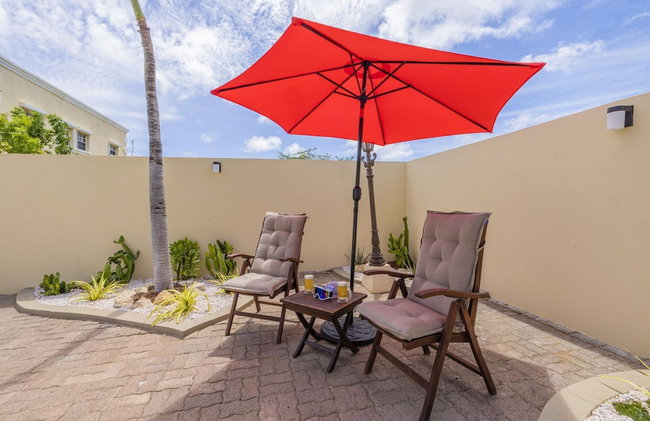 Island Escape Lrg Private Backyard Pool Patio - Photo 27