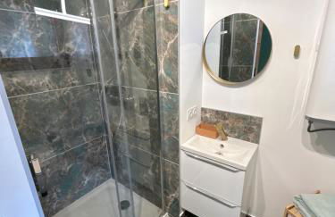 Le Patios , piscine plage terrain tennis - Photo 14