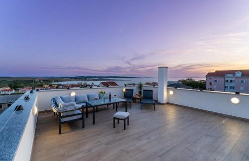 Terra Maiorum -12 person private Villa - heated pool and water massage - Foto 22