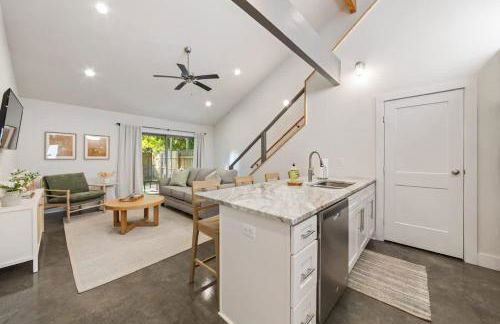 Modern King Bed Patio Central Lafayette - Foto 24