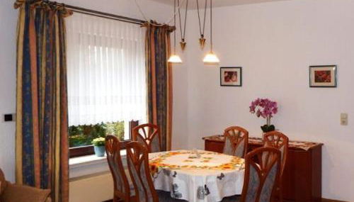 nette Ferienwohnung mit eigenem Eingang und Sonnenterrasse - Foto 4