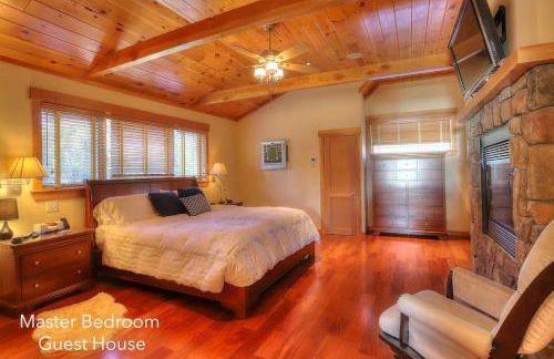 Gingerbread House on Mooselookmeguntic Lake - Foto 35