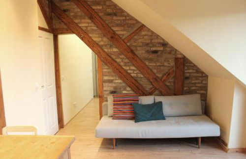 Pauline 3 - Photo 31