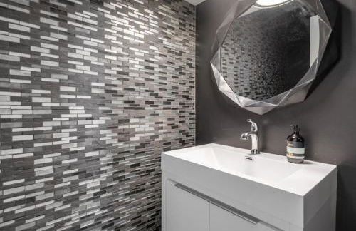 2-Story Sanctuary - Spacious Hot Tub - Billiards - Foto 42